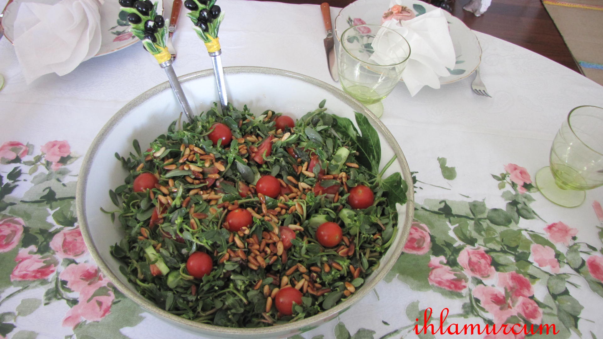 Fıstıklı Semizotu Salatası